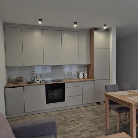 Brickstone Apartment *